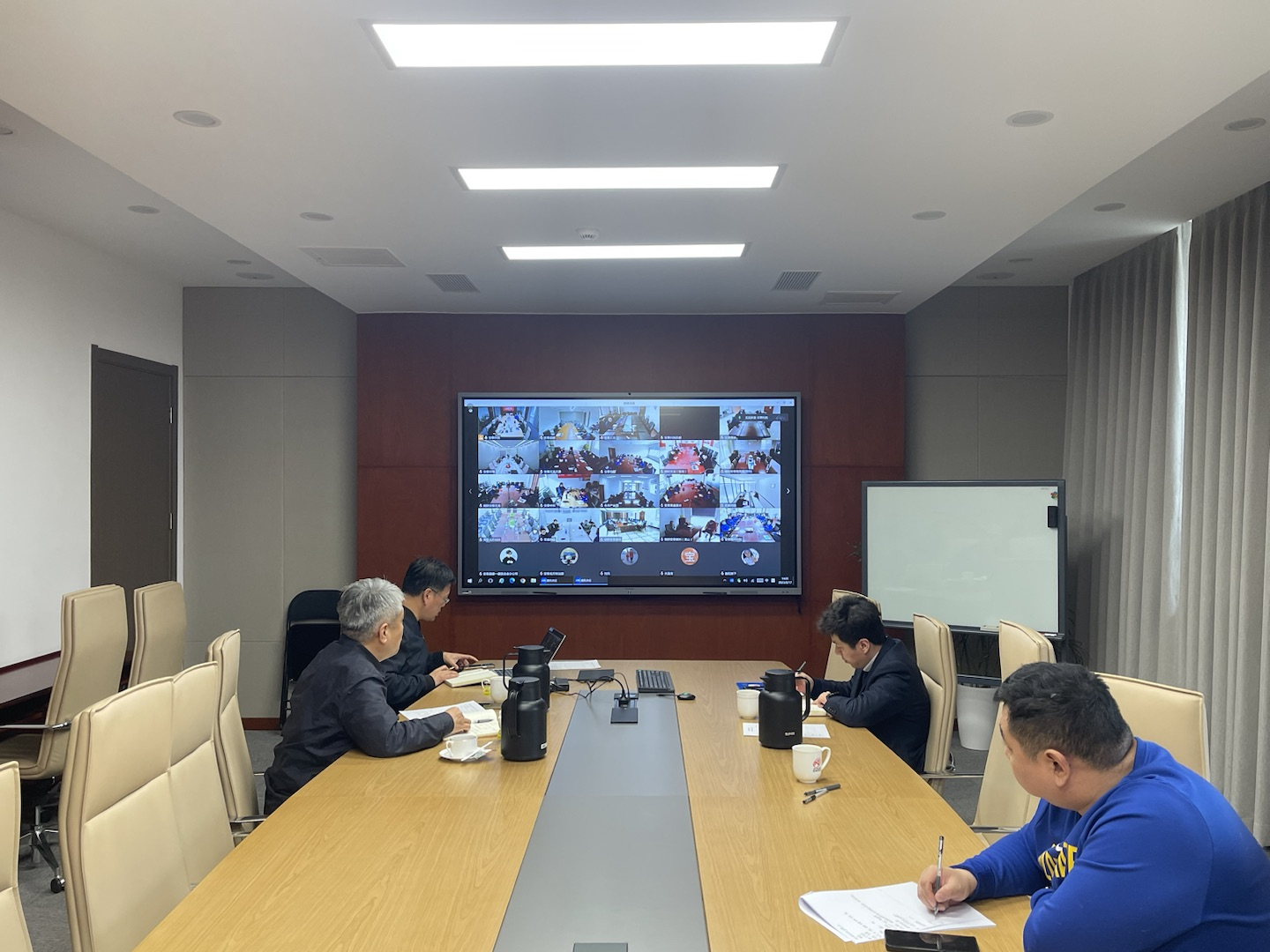 04图片1 (2).png 04图片1 (2).png